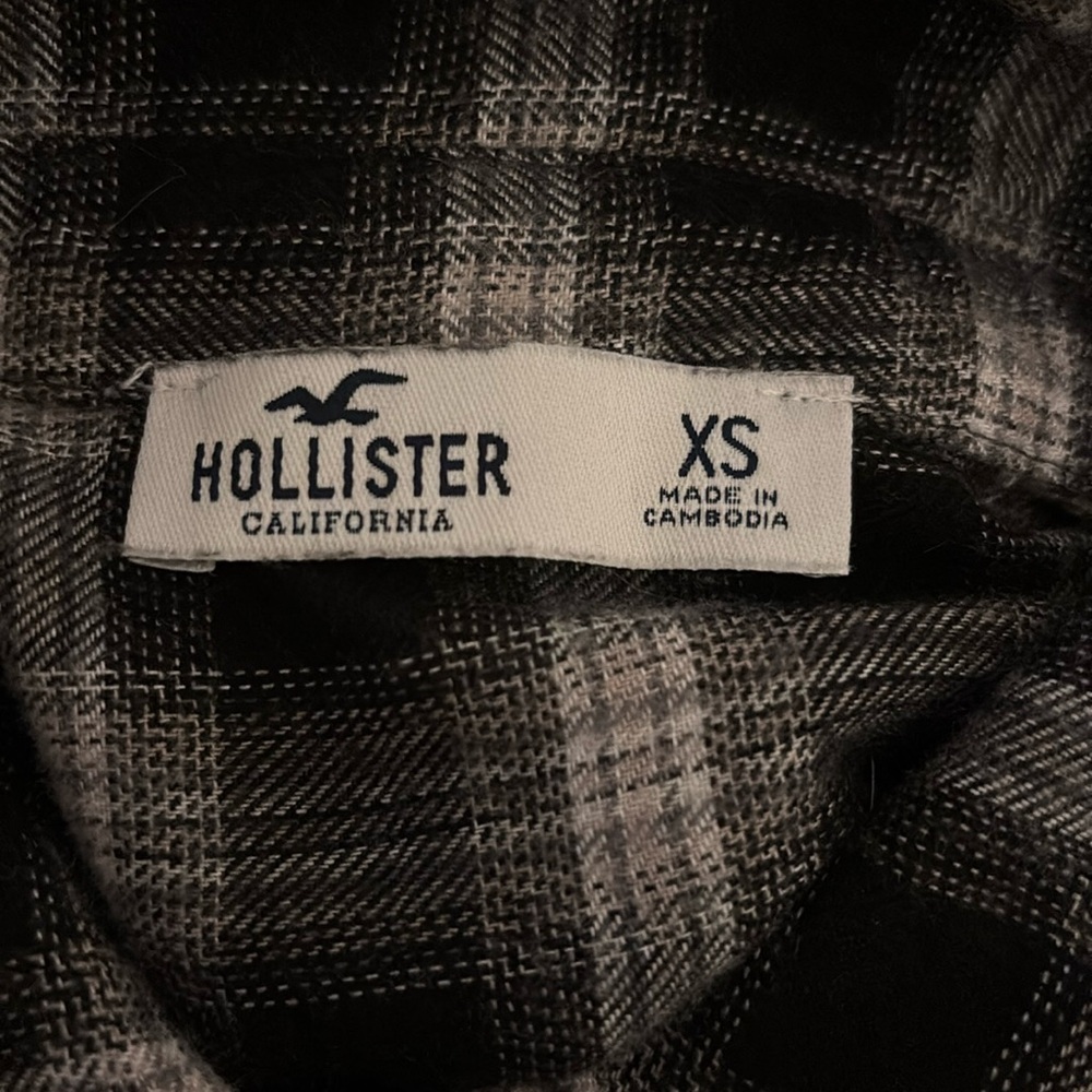 women’s hollister button up flannel - Picture 3 of 5